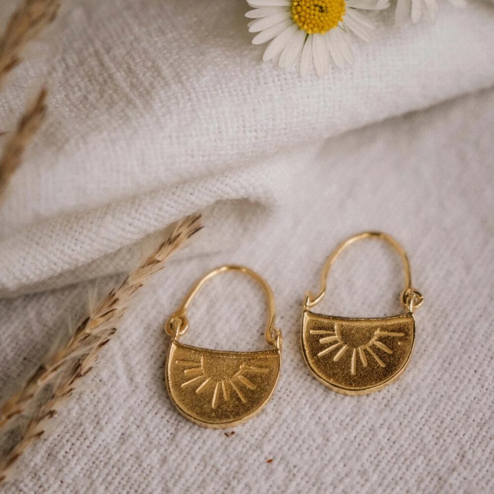 NEW Rising Sun Matte Gold Boho Drop Earrings - Picture 2 of 4